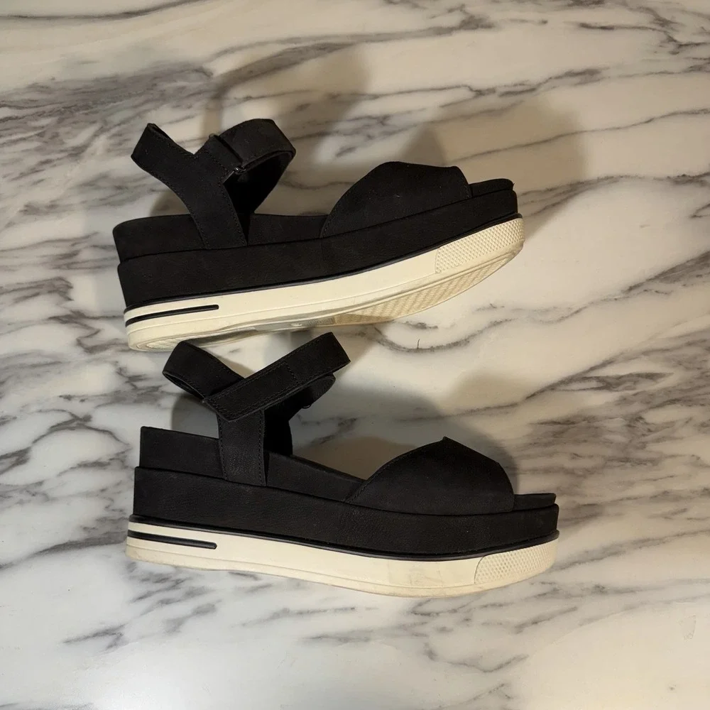 Beckett Simonon sporty suede beck